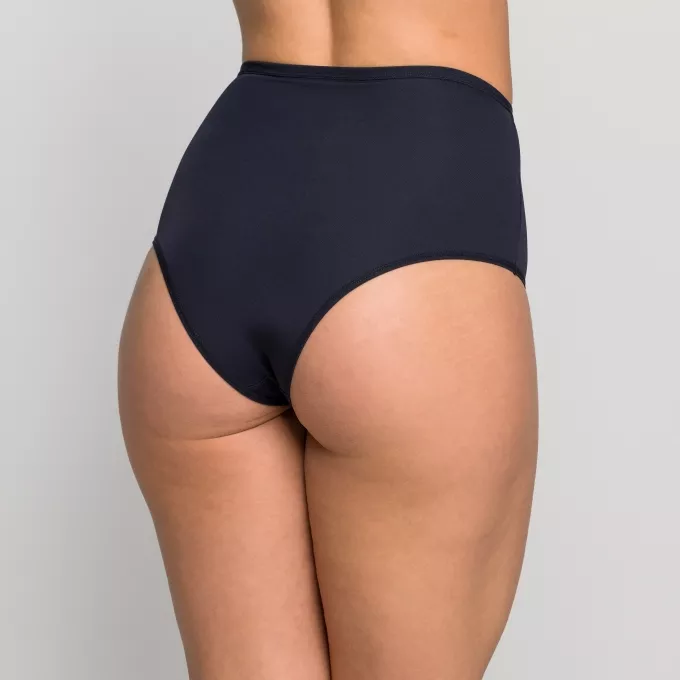 Calcinha Poliamida de Compressão Modelo Tanga Cinta