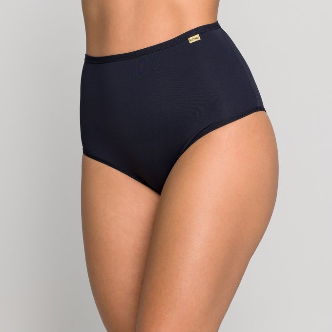 Calcinha Poliamida de Compressão Modelo Tanga Cinta