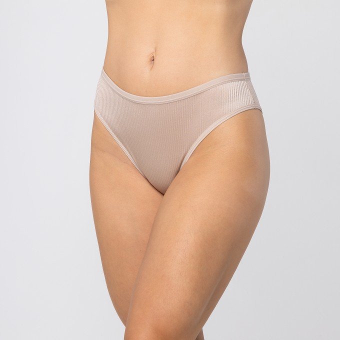 Calcinha em poliamida lumine modelo tanga